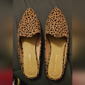 Slip on cheetah shoe
